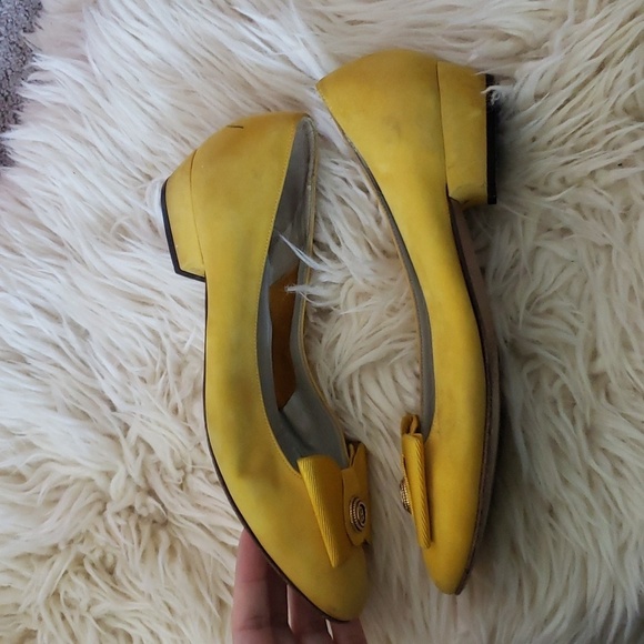 Vintage 80s Bally of Switzerland yellow suede leather flats size 7 - Picture 3 of 8